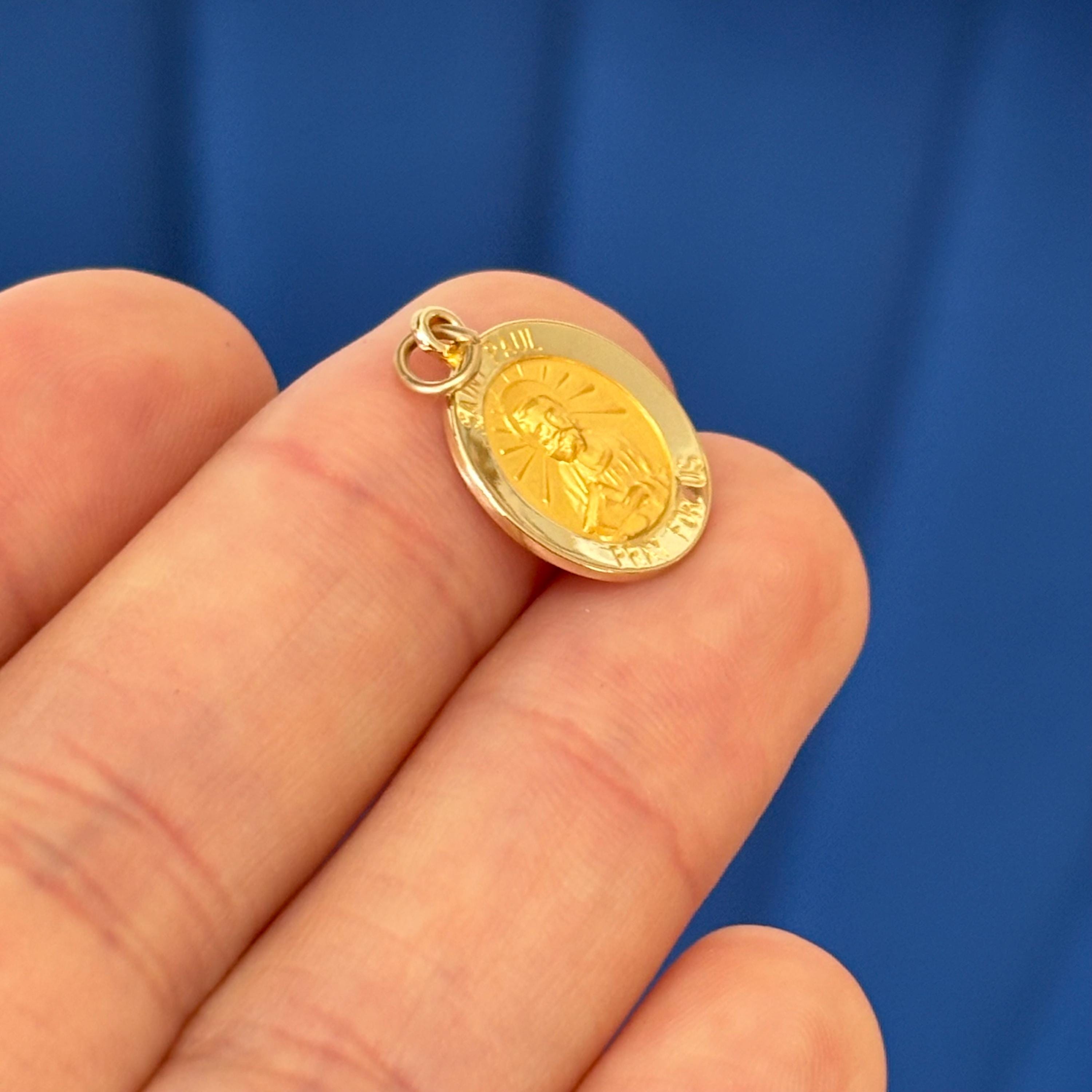 14k Gold St Paul Round Medal Pendant - Etsy