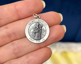 Sterling Silver St Patrick Round Medal Pendant 22mm