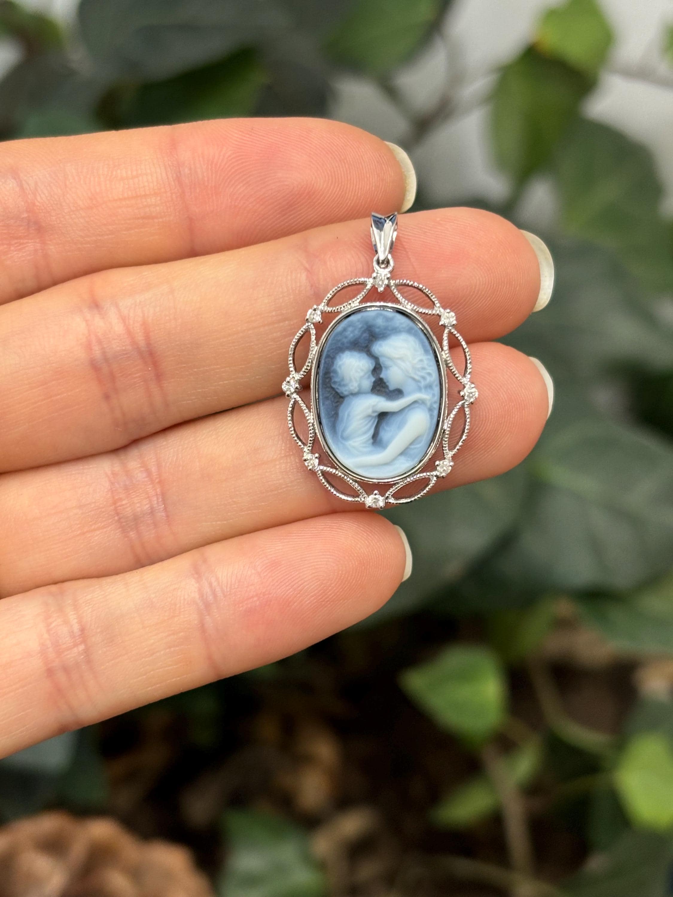 14k White Gold Blue Agate Cameo Mother and Child Oval Diamond