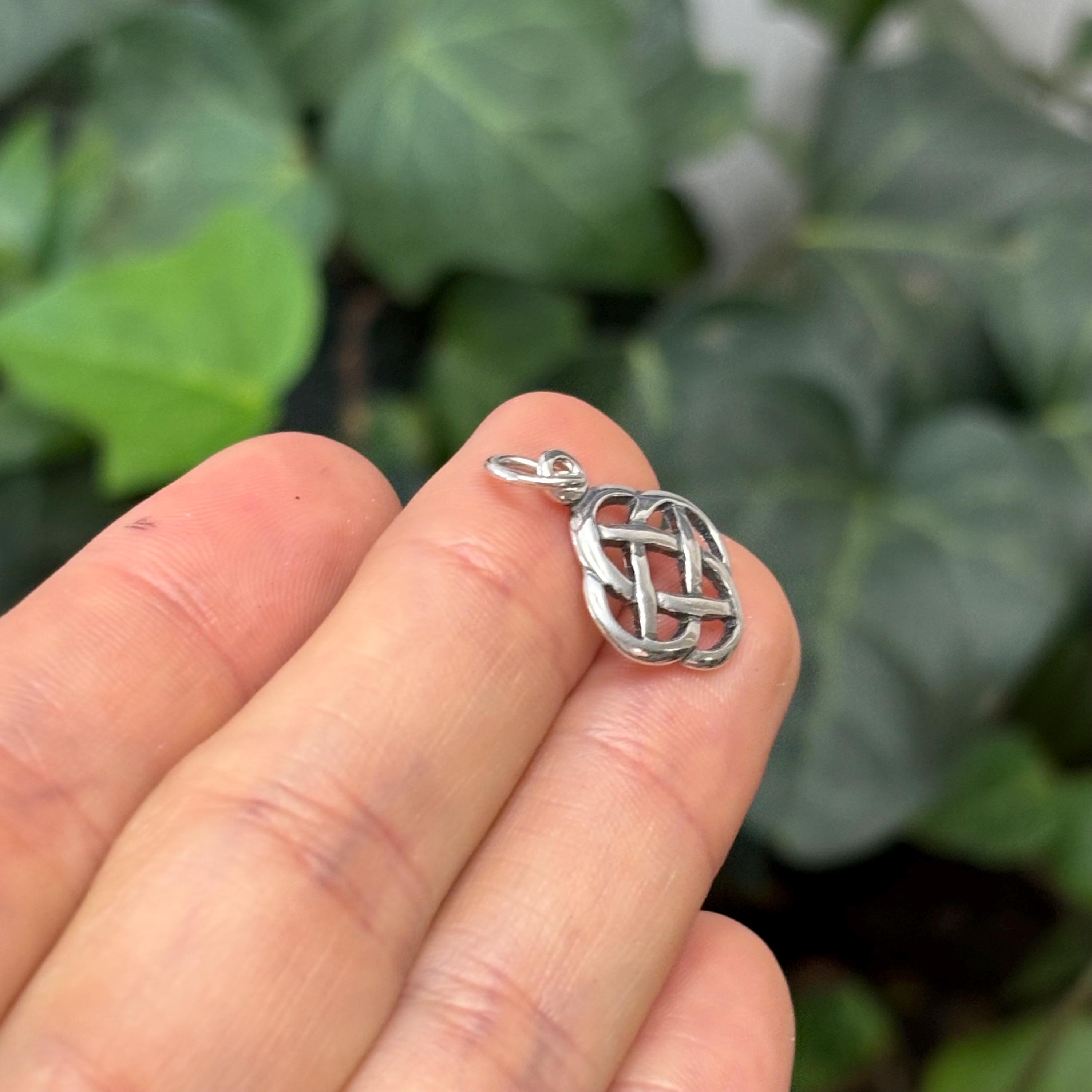 Sterling Silver Celtic Knot Charm Pendant - Etsy