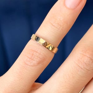 14k Gold  Adjustable Smooth Polished Band Toe Ring