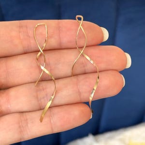 Boucles d'oreilles torsadées en gold filled jaune 14/20