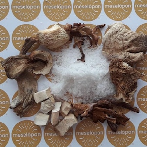 Umami Seasoning Blend Salt Fleur De Sel Mushrooms Flor De Sal Sea Salt Seasoning Blend 100gr / 3.52oz Umami Taste