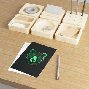 Neon Bär, Kunstpostkarten, Einzigartige Tier Grußkarten, Umweltfreundliches Briefpapier, Perfekt für Naturliebhaber, Geschenk für Wildtiere