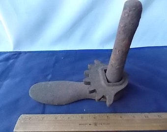 Antique Cast Iron Shoe Anvil with Gear Shoe Form