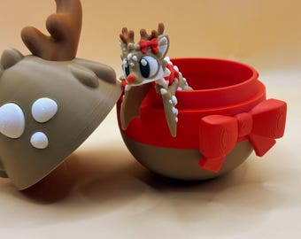 Ruby, das Gelenk-Rentier mit passendem Weihnachtsei - Weihnachtsdekoration oder Geschenk
