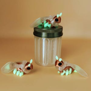 Luma the Little Lightning Bug/Firefly – Glow in The Dark!