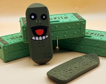 Pickle Kickflip Fidget Skateboard with Matching Display Crate