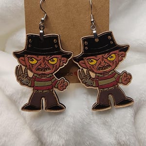 Boucles d&#39;oreilles personnage de film d&#39;horreur Freddy, Boucles d&#39;oreilles sur le thème de l&#39;horreur