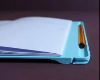 Libreta reutilizable y personalizable con compartimento para bolígrafo / Elegante, duradera y única