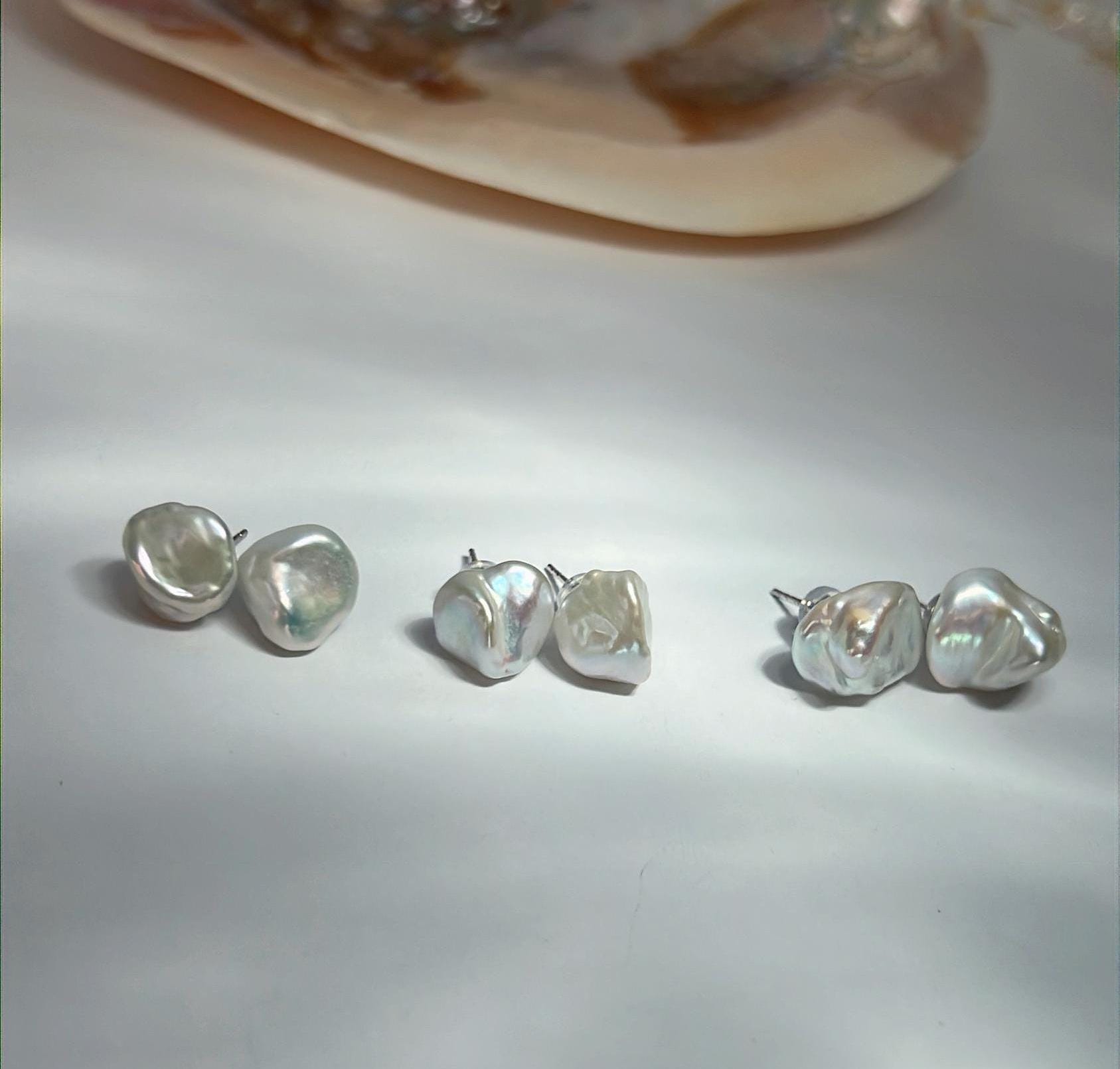 Two-Look Champagne Pearl Stud And Keshi Pearl Drop Earrings In 18K White Gold Two-Look Champagne Pearl Stud And Keshi Pearl Drop Earrings In 18K White Gold