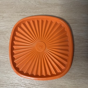 Vintage Tupperware Servalier Bowl Lid Replacement  #841-7 Orange 6&quot;