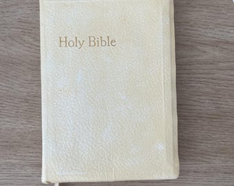 Vintage Holy Bible Red Letter Concordance Dictionary  KJV Nelson Weathered 1972