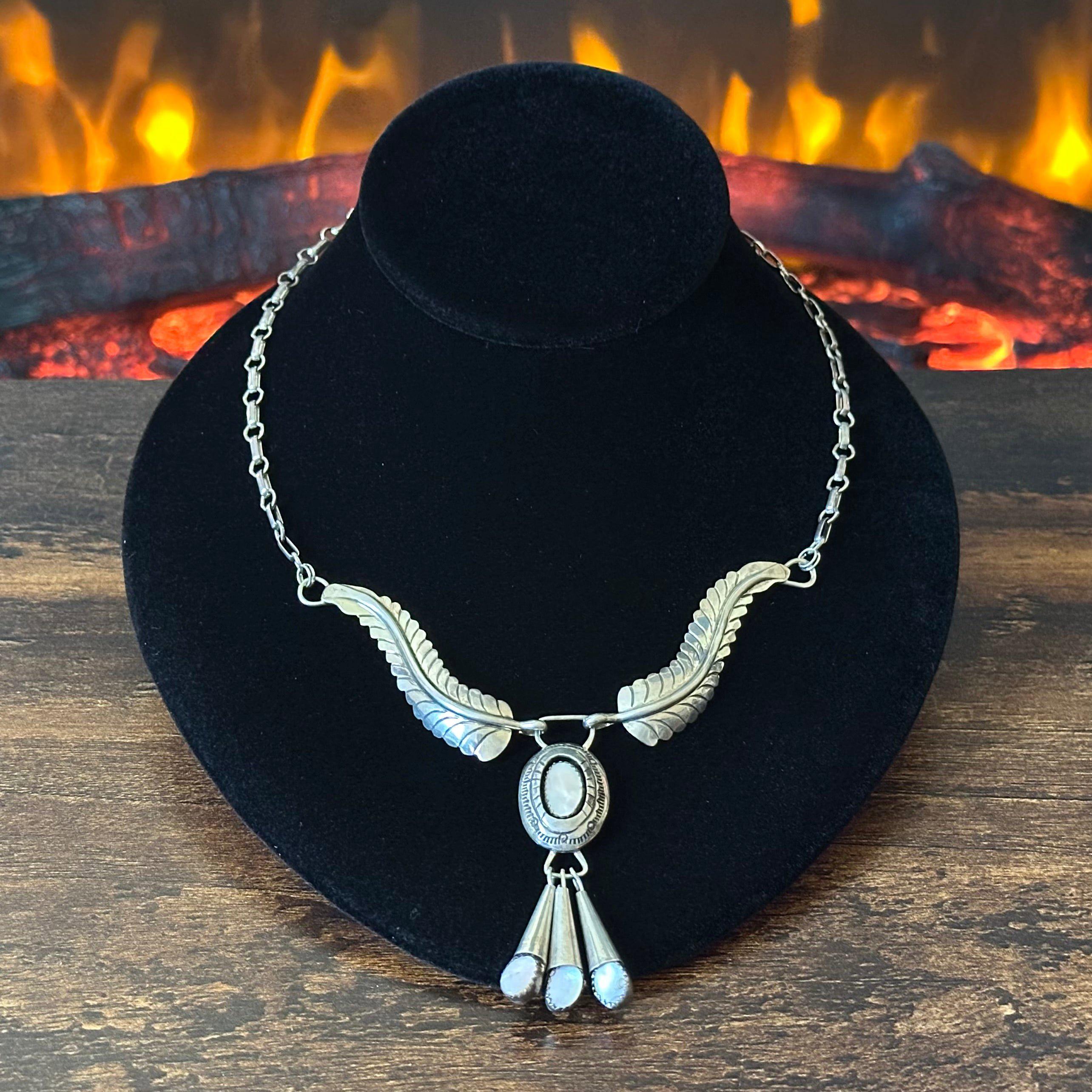 ナバホ族 H. Spencer タイガーズアイペンダント STERLING Harry Spencer Navajo - Etsy