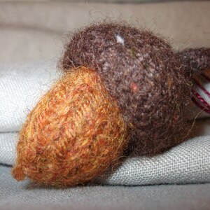 Acorn, wool plush image 3