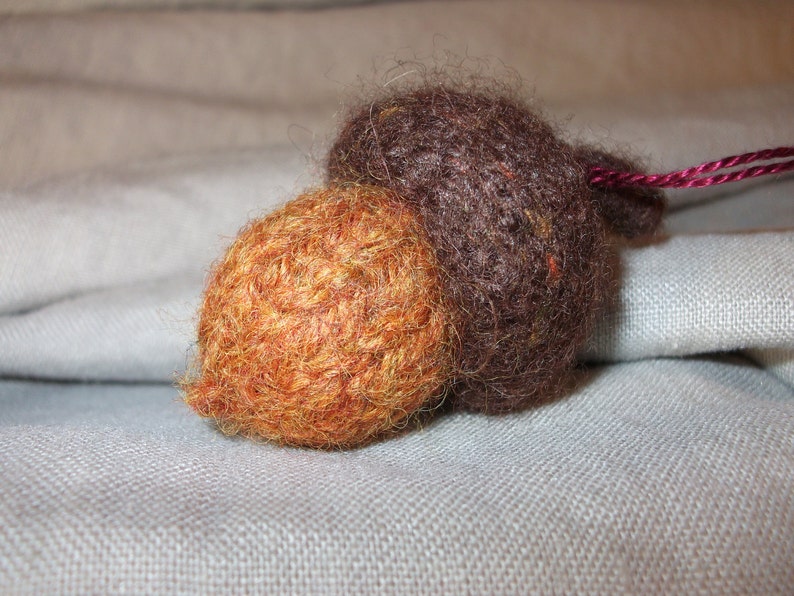 Acorn, wool plush image 5