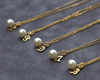 Gold Bridesmaid Necklace Set of 7, Personalized Monogram Letter Jewelry, Bridesmaid Initial Pearl Necklace