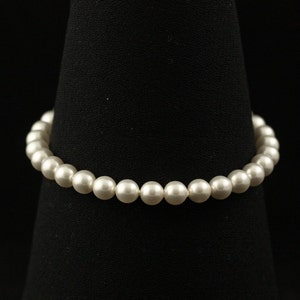 Classic Pearl Bracelet, Wedding Jewelry, White Ivory Pearl, Single Strand Bridal Bracelet EMMARIE image 2