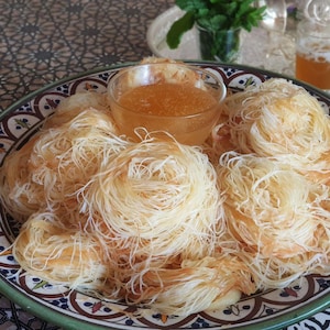 Moroccan bread, reziza, Maloui, msemen.