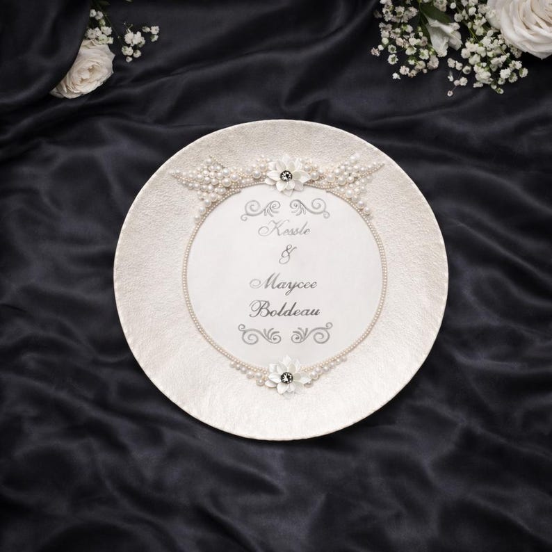 Wedding Champagne Flutes with Pearls and Handmade Flower Decor, Engraved Bridal Toast Glasses for Garden Wedding, Bride and Groom Gift Plate only