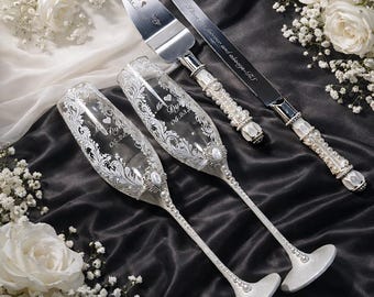 Ensemble de flûtes de mariage et service personnalisés, Coupes à champagne personnalisées avec couteau à gâteau gravé, Grillage de la mariée