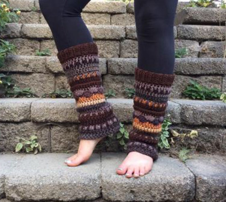 Crochet Boho Leg warmers pattern, intermediate pattern, PDF tutorial, diy leg warmers, bohemian style, striped leg warmers, written pattern, image 1