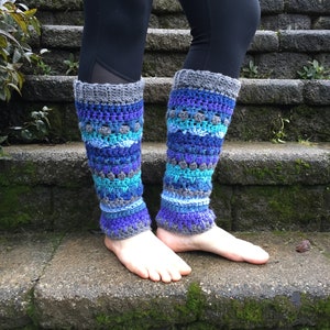 Crochet Boho Leg warmers pattern, intermediate pattern, PDF tutorial, diy leg warmers, bohemian style, striped leg warmers, written pattern, image 2