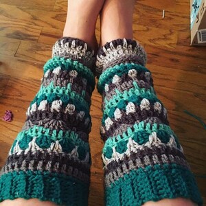 Crochet Boho Leg warmers pattern, intermediate pattern, PDF tutorial, diy leg warmers, bohemian style, striped leg warmers, written pattern, image 4