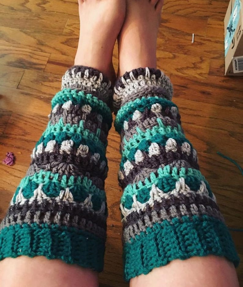 Crochet Boho Leg warmers pattern, intermediate pattern, PDF tutorial, diy leg warmers, bohemian style, striped leg warmers, written pattern, image 4