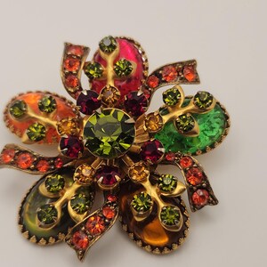 Vintage Selro Rhinestone Flower Brooch: 1960s Gold Tone Floral Pin