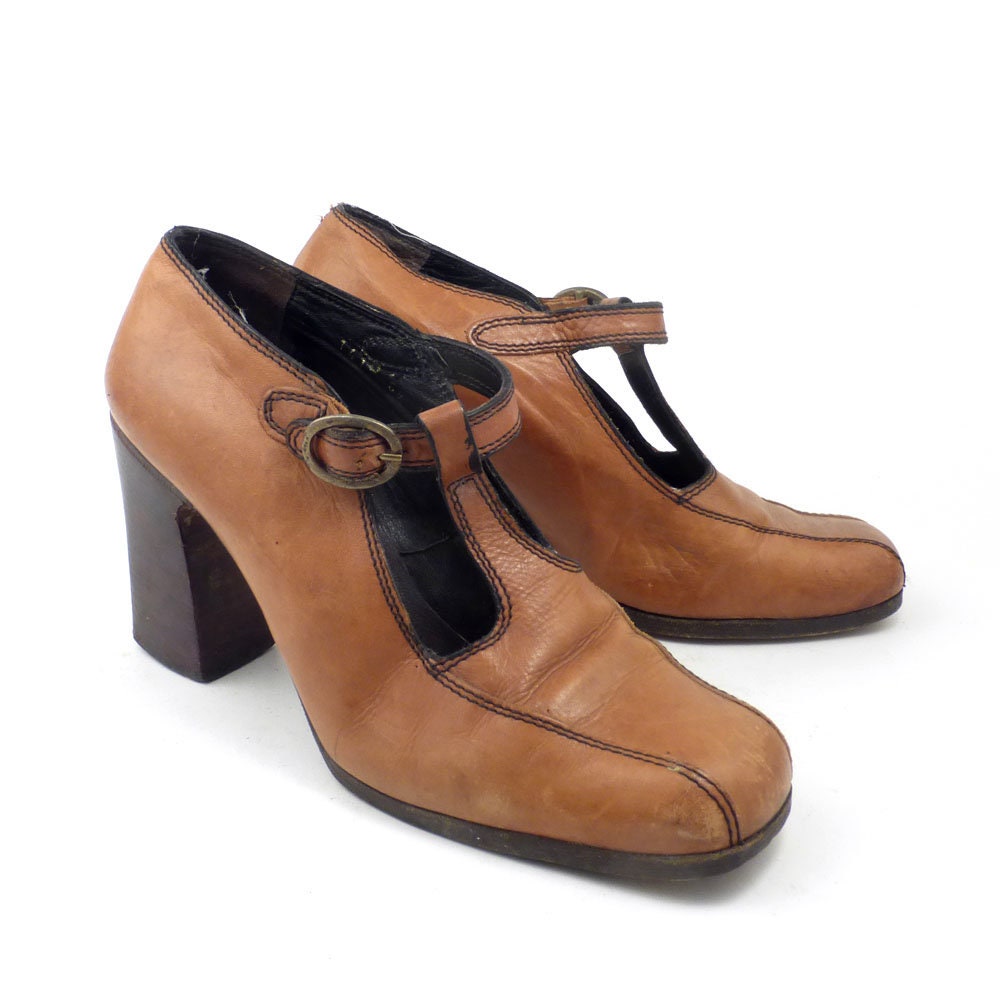 Brown Mary Janes Heels Vintage 1970s 