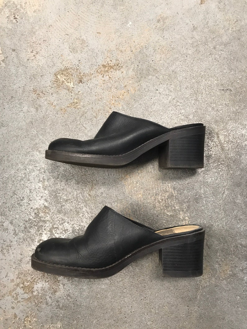 Black Mules Clogs Vintage 1990s Winklepicker Westies Leather Shoes Women's size 6 1/2 image 3