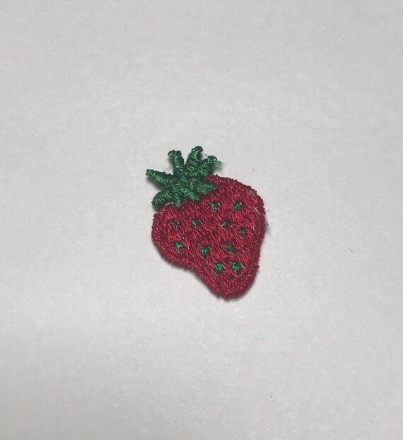 Strawberry Patch Embroidered Patch Vintage 1980s … - image 2