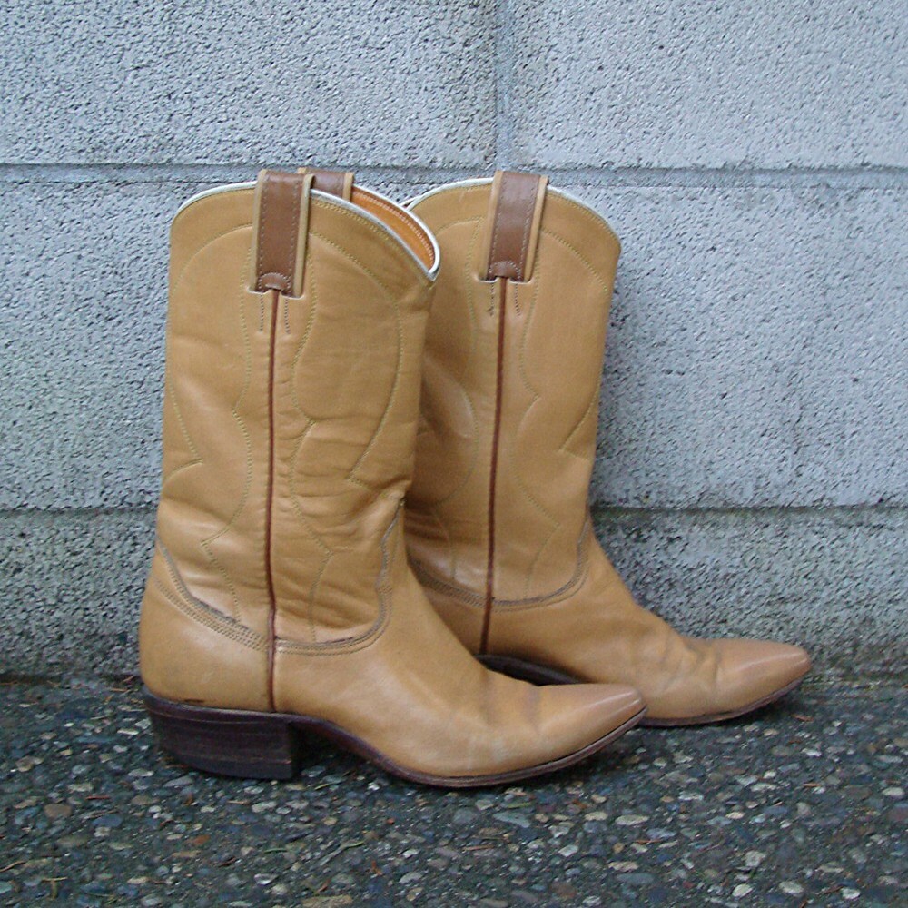 Light tan cowboy boots cheap