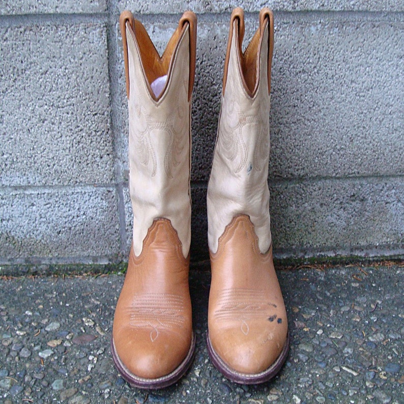 Frye Cowboy Boots Vintage 1980s Two tone Cowboy Women's size 6 image 4