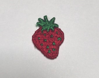 Strawberry Patch Embroidered Patch Vintage 1980s Tiny Patch Emblem