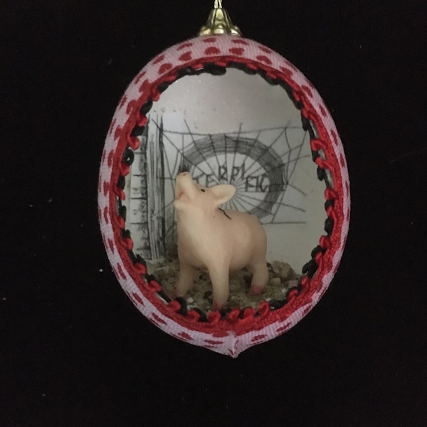 Charlotte's Web/Wilber Real Egg Ornament