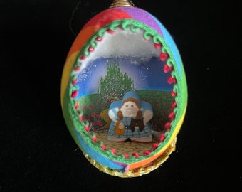 Wizard of Oz Real Egg Ornament/Dorothy