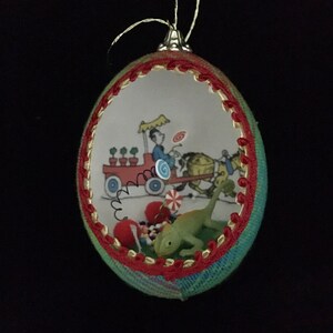 Mulberry Street Real Egg Ornament