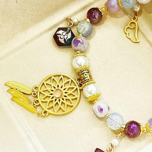 Collar inspirado en Honkai Star Rail Robin / Joyas de cuentas con alas doradas / Regalo de joyería de ensueño hecho a mano