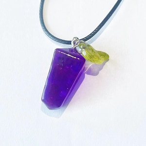 Squapes - FFXIV Squapes Necklace | Square Grapes | Meme Fruit Fantasy Jewelry