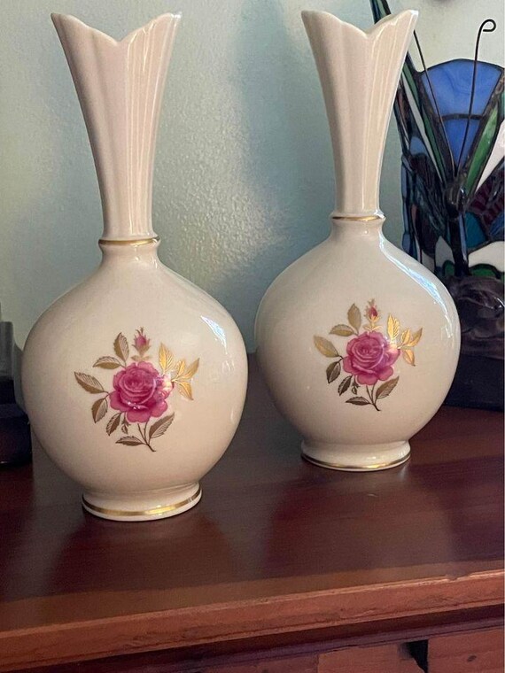 ヴィンテージ レノックス フローラル ホワイト、ピンクローズ 磁器花瓶