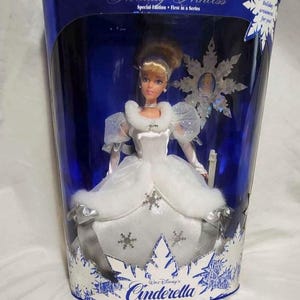 1996 Disney Cinderella Holiday Princess Barbie Doll Mattel #16090