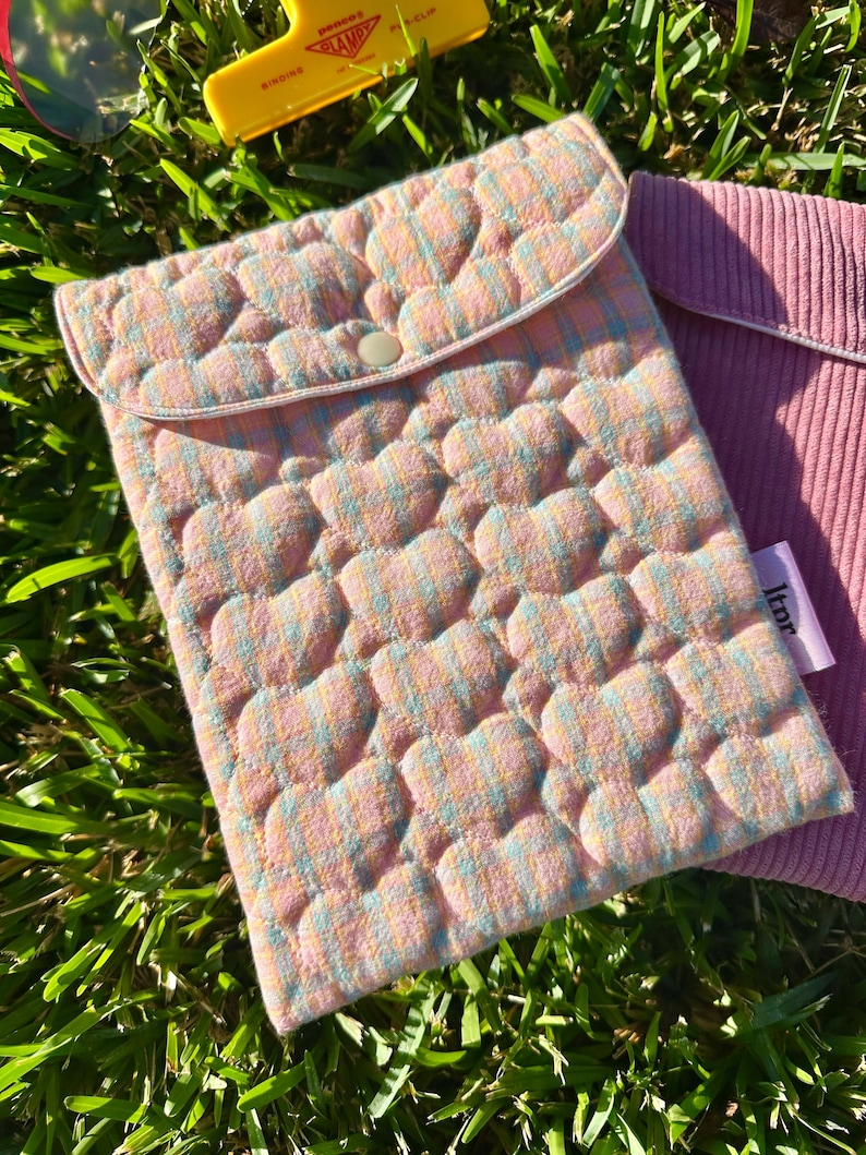 Kindle Pouch