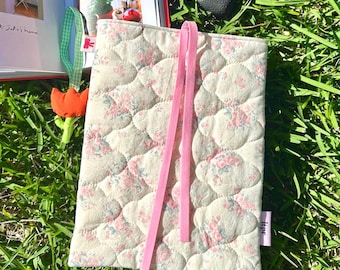Quilted Flower Bouquet Pink Book Pouch: Handmade Cotton Book Sleeve with Ribbon