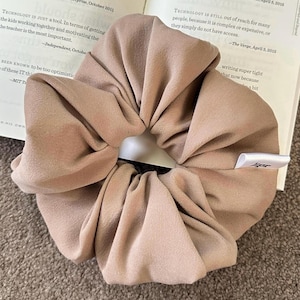Cozy Suede Feel Scrunchie: Hojicha Beige Oversized Hair Tie