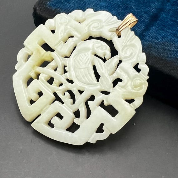 Vintage Chinese Carved  Bird Silver filigree Pendant  Necklace  . Chinese Export  Jewelry View 3