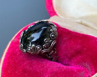 Vintage Cocktail  Ring . Silver Plated Glass  Ring . Art Nouveau style  jewelry