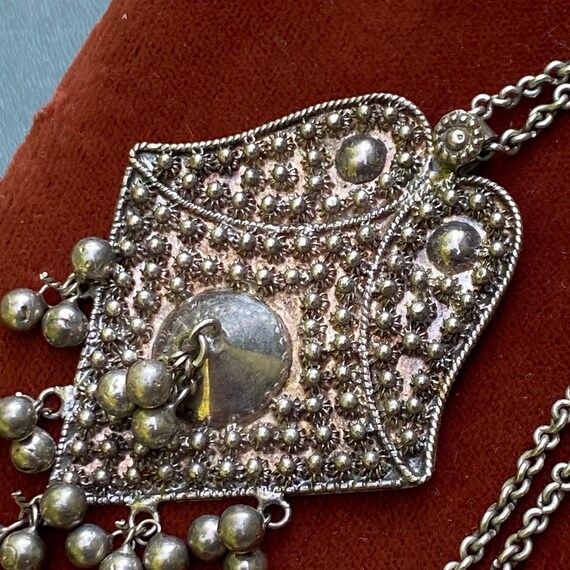 Vintage Silver pendant Necklace . Bells Filigree Flow… Gem