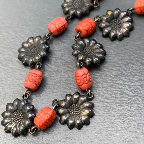 Vintage Art Deco Necklace . Silver tone  Coral gl… - image 9